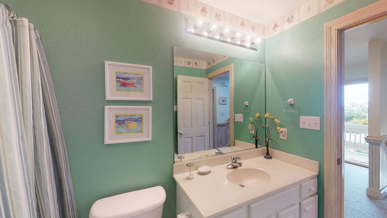 Soundside Vacation Rental - Sail Inn