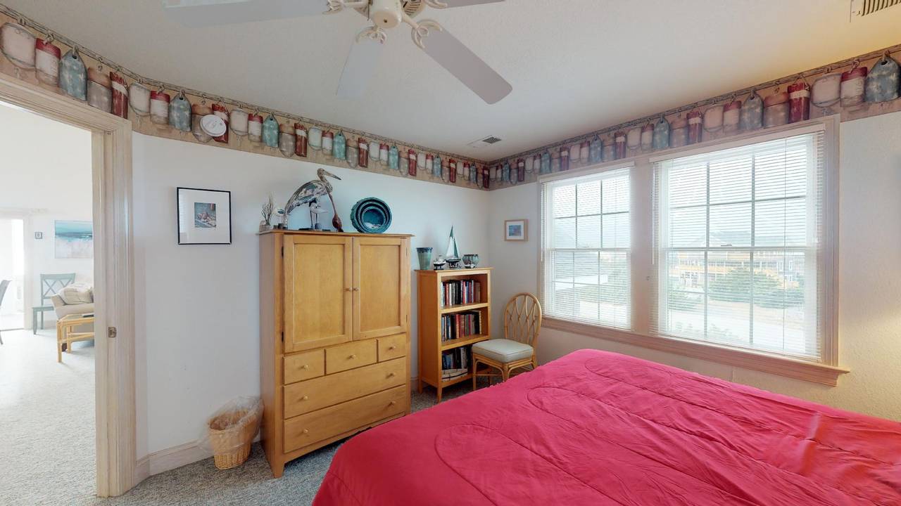 Soundside Vacation Rental - Sail Inn