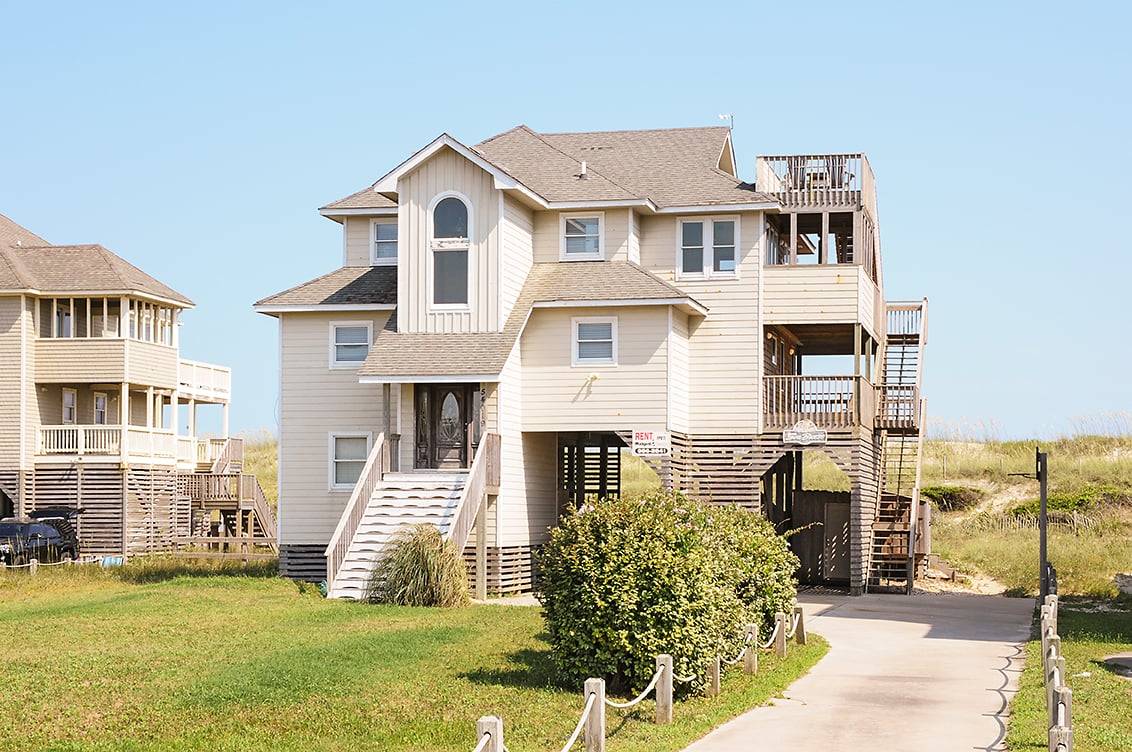 Oceanfront Vacation Rental - Sea Breeze