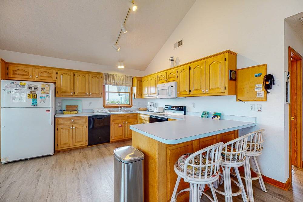 Soundside Vacation Rental - The Drop Inn