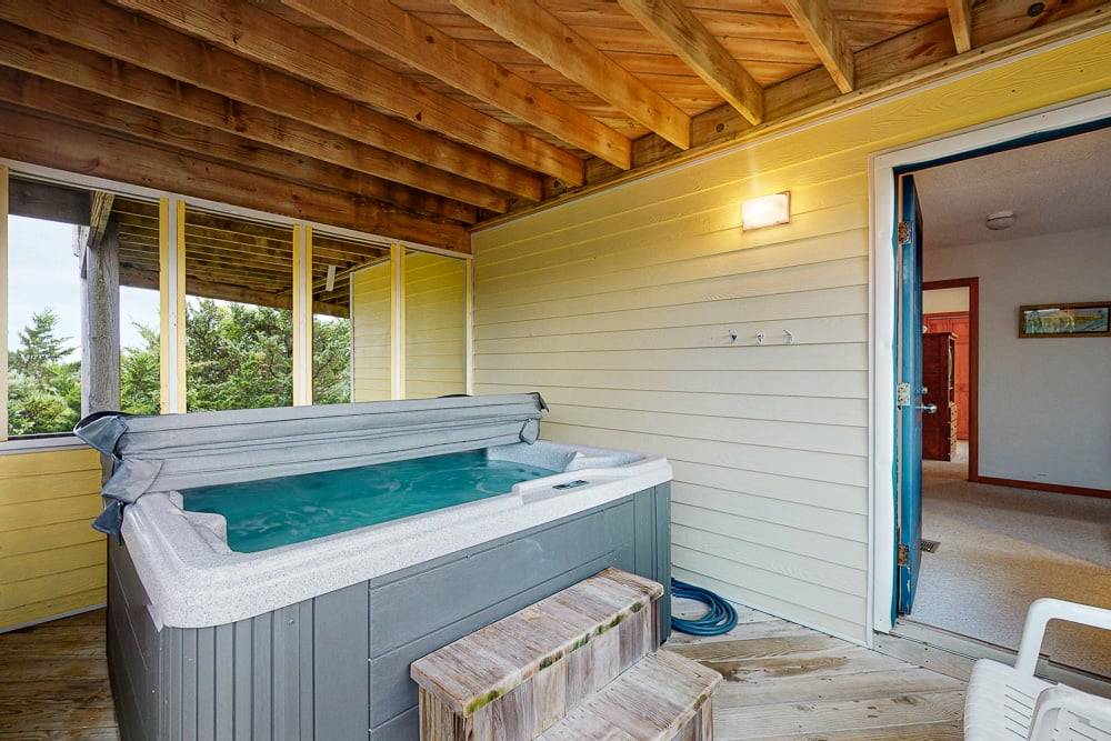 Soundside Vacation Rental - The Drop Inn