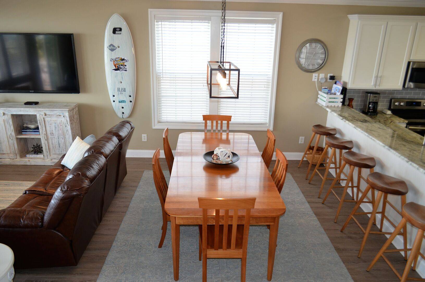 Social Distance | Rental