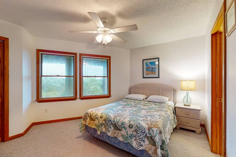 Soundside Vacation Rental - The Drop Inn