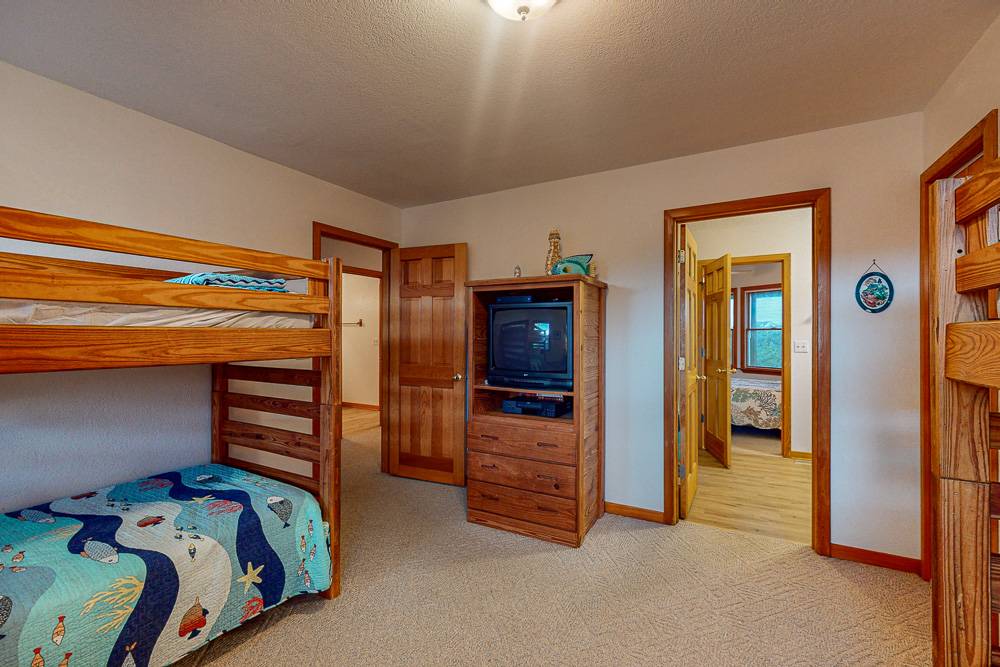 Soundside Vacation Rental - The Drop Inn