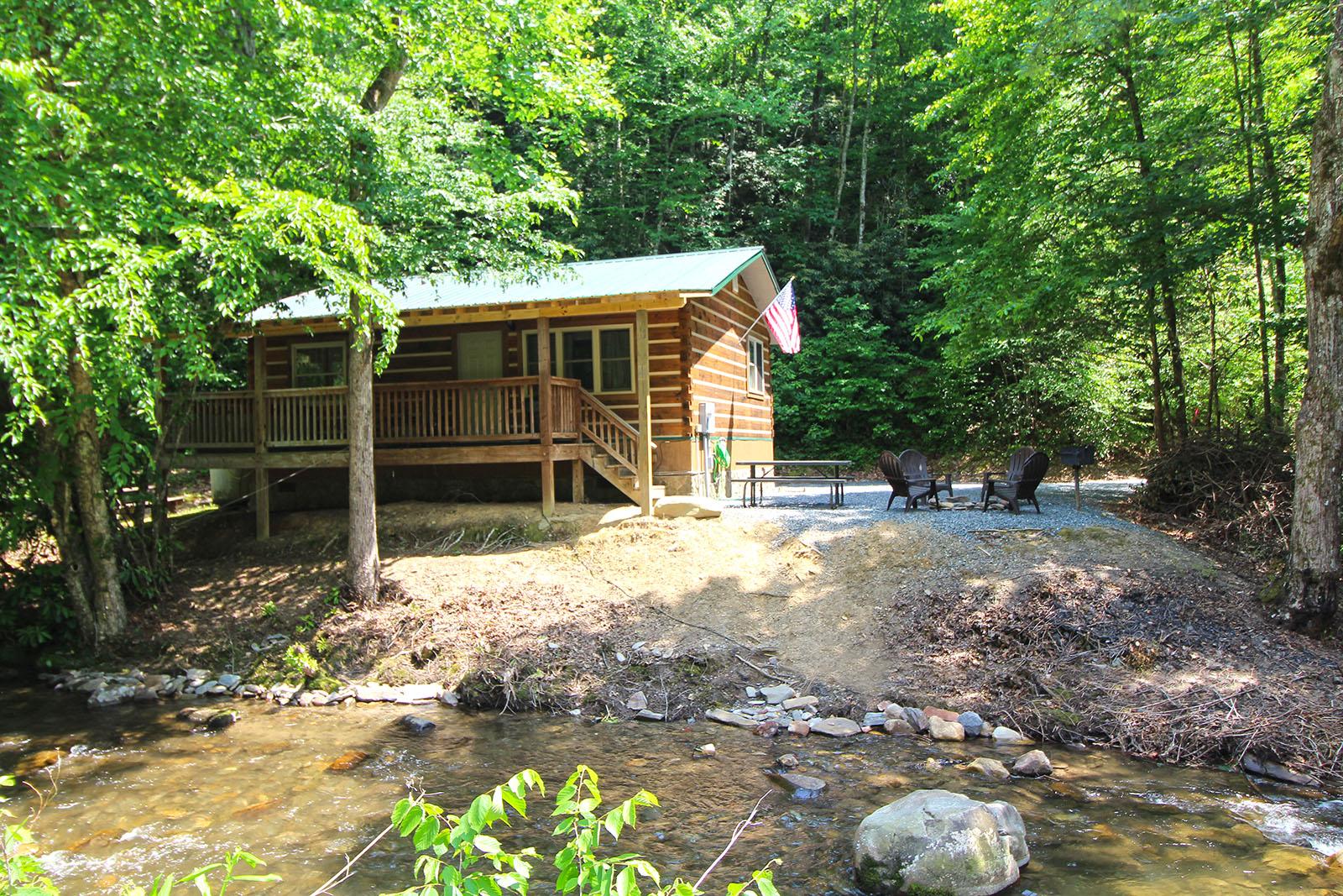 Alarka Creek Hideaway - Bryson City Cabin Rentals