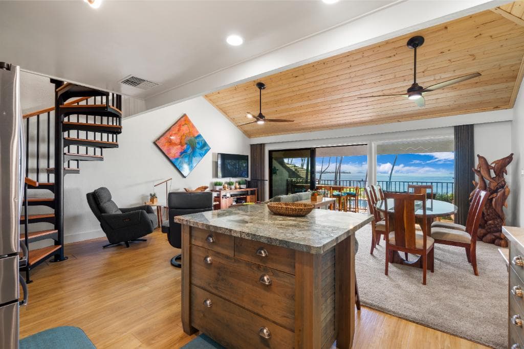 Ali'i Resorts: Maalaea Surf #C-7 in North Kihei - Ali'i Resorts Maui