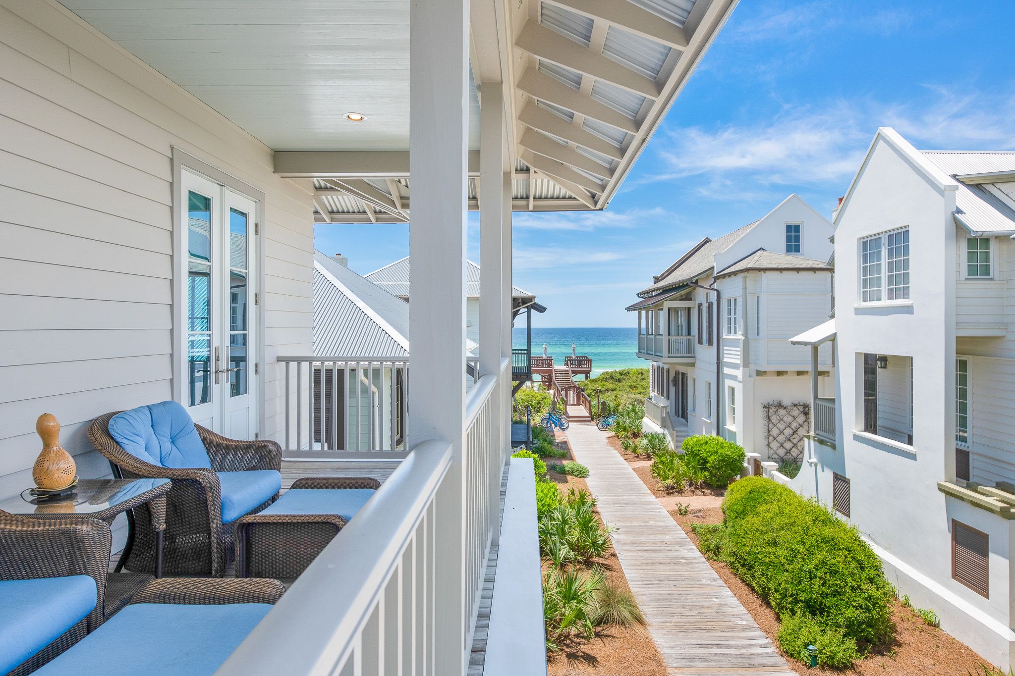 Discovering the Charm of Sea Glass Beach Cottages