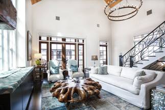 Find towering 20’ cypress ceilings in the Great Room. Find towering 20’ cypress ceilings in the Great Room.