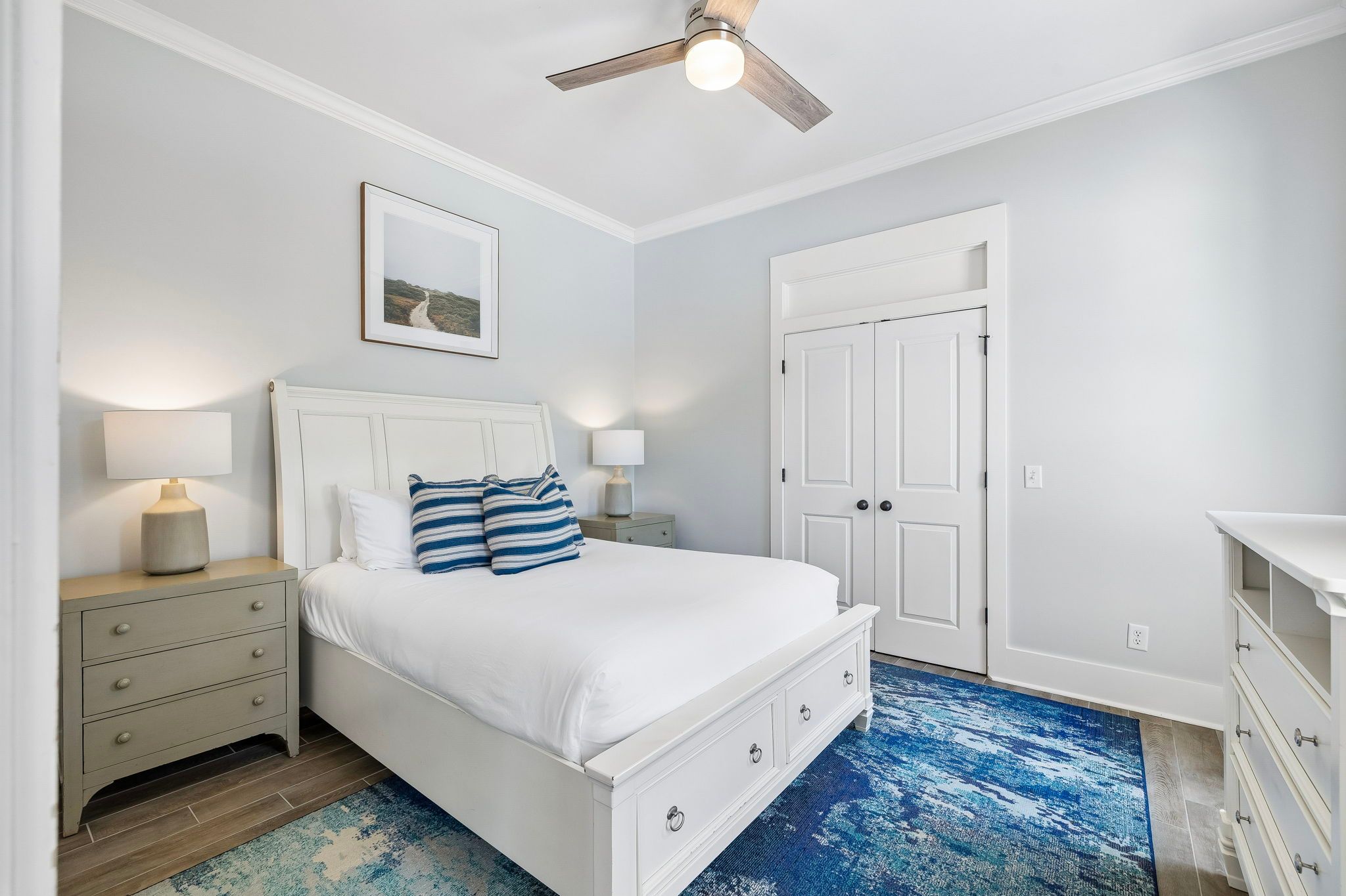 Ground-floor Queen bedroom