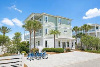 Six complimentary beach cruisers, ready to ride Six complimentary beach cruisers, ready to ride
