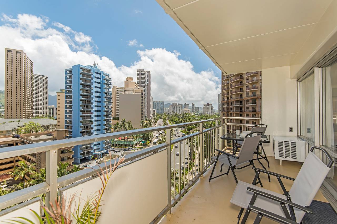 Private Lanai with City and Mountain Views Private Lanai with City and Mountain Views