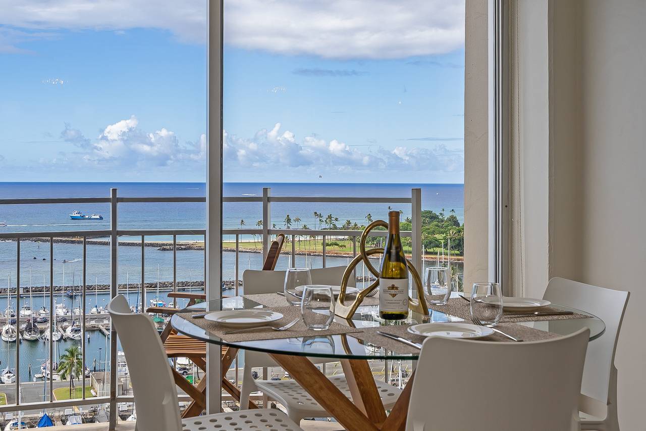 Beautiful Ocean View From the Dining Area Beautiful Ocean View From the Dining Area