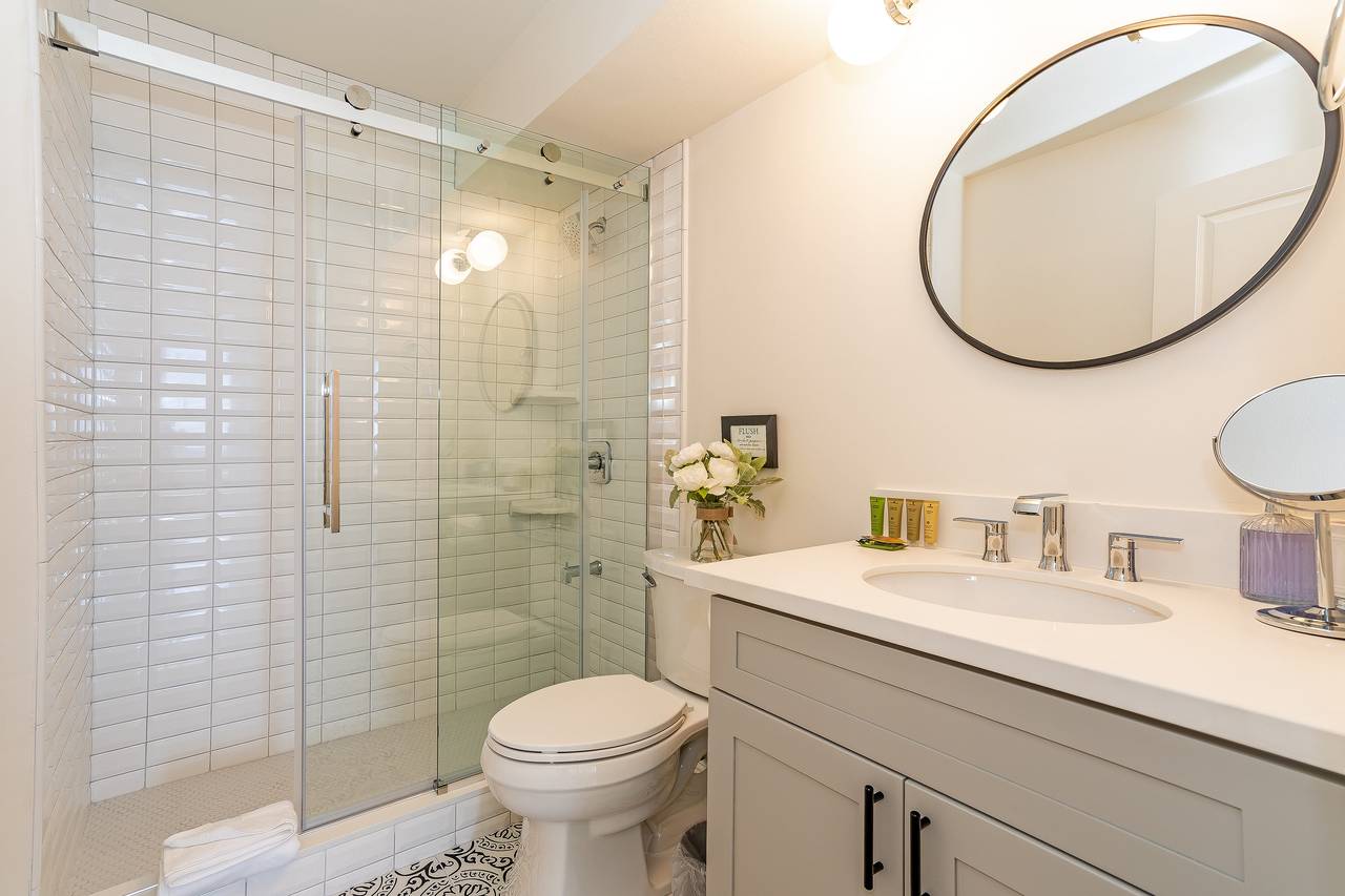 Sparkling Bathroom with Shower Sparkling Bathroom with Shower