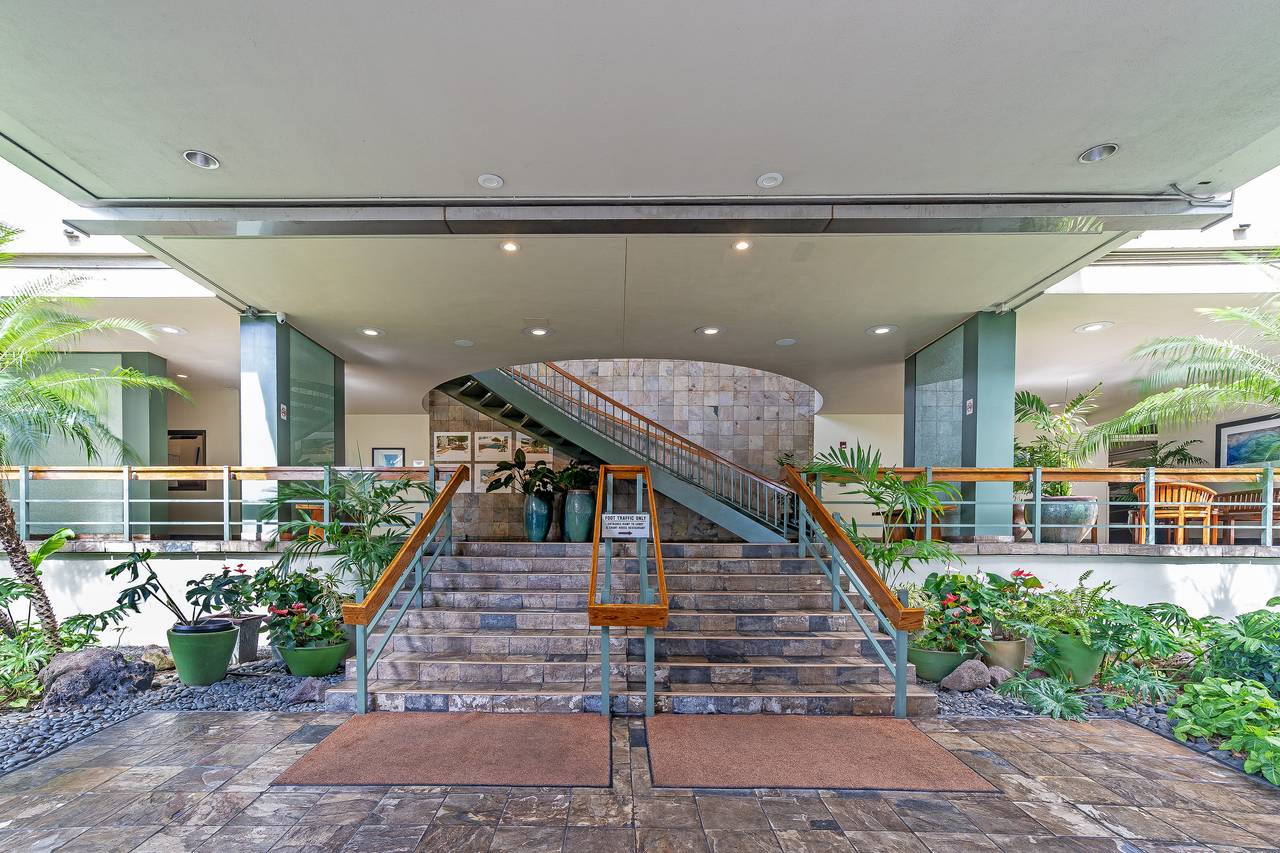 Ilikai Marina Lobby Entrance Ilikai Marina Lobby Entrance