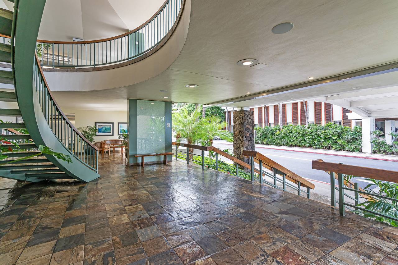 Ilikai Marina Lobby Ilikai Marina Lobby