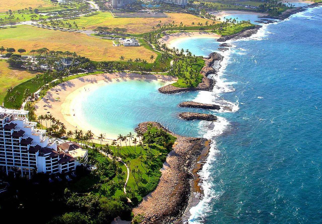 Ko'olina is a tropical oasis Ko'olina is a tropical oasis