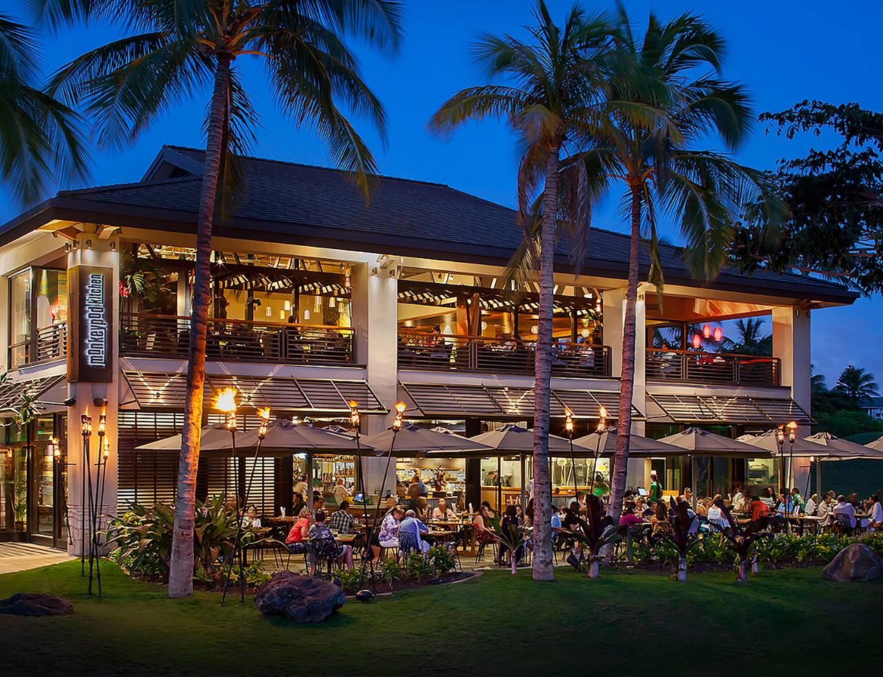 Excellent restaurants abound nearby Excellent restaurants abound nearby