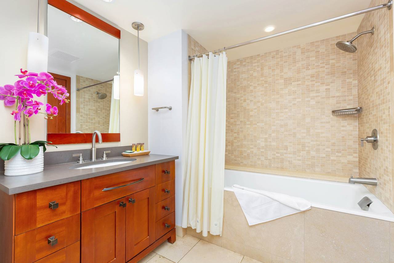 A cozy bathtub perfect for relaxing after a long day A cozy bathtub perfect for relaxing after a long day