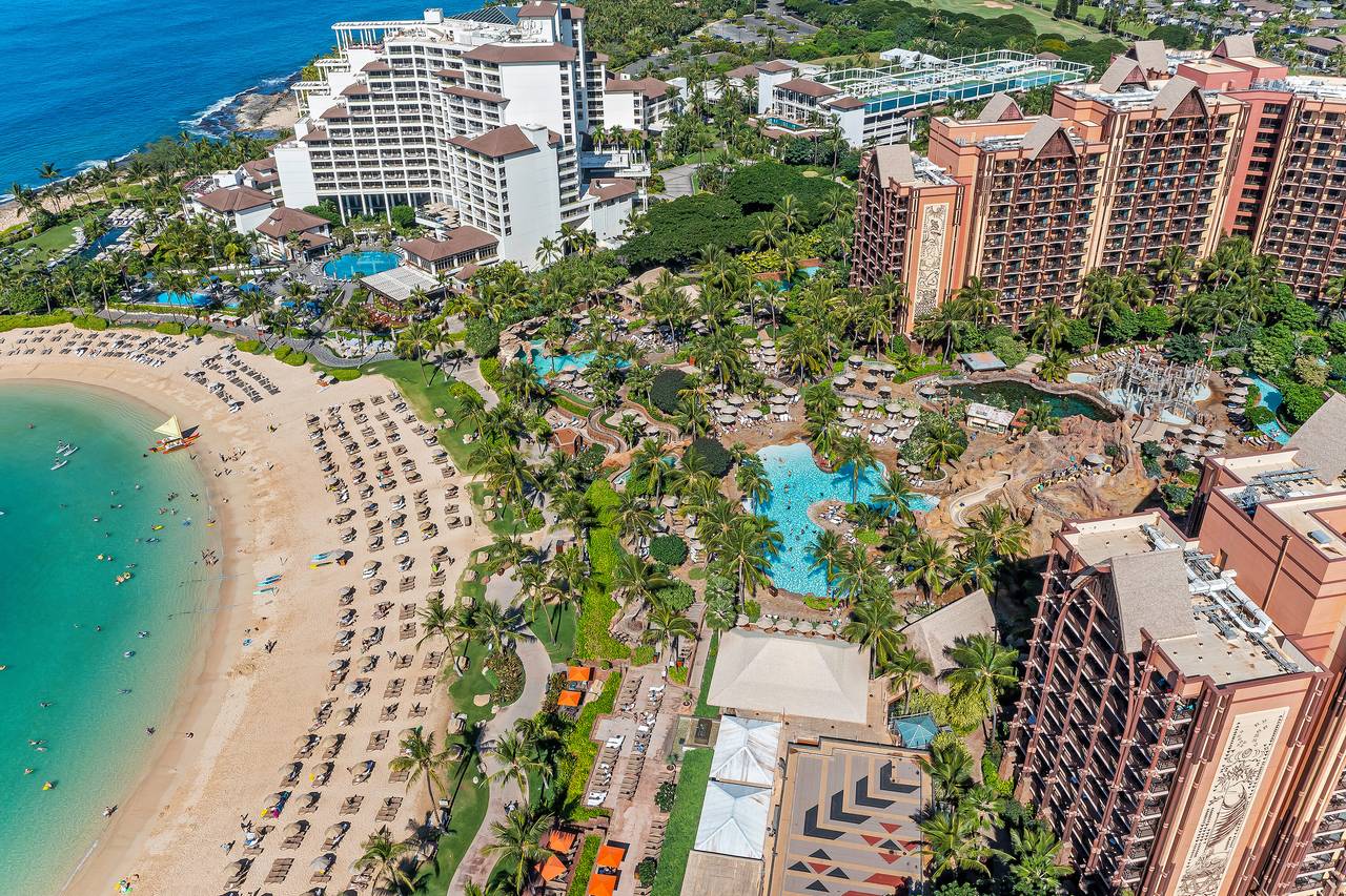 Walking distance to Aulani Resort and lagoon Walking distance to Aulani Resort and lagoon