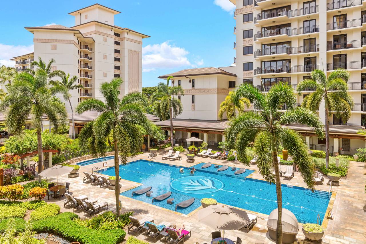 Enjoy the pool and hot tub during your stay Enjoy the pool and hot tub during your stay