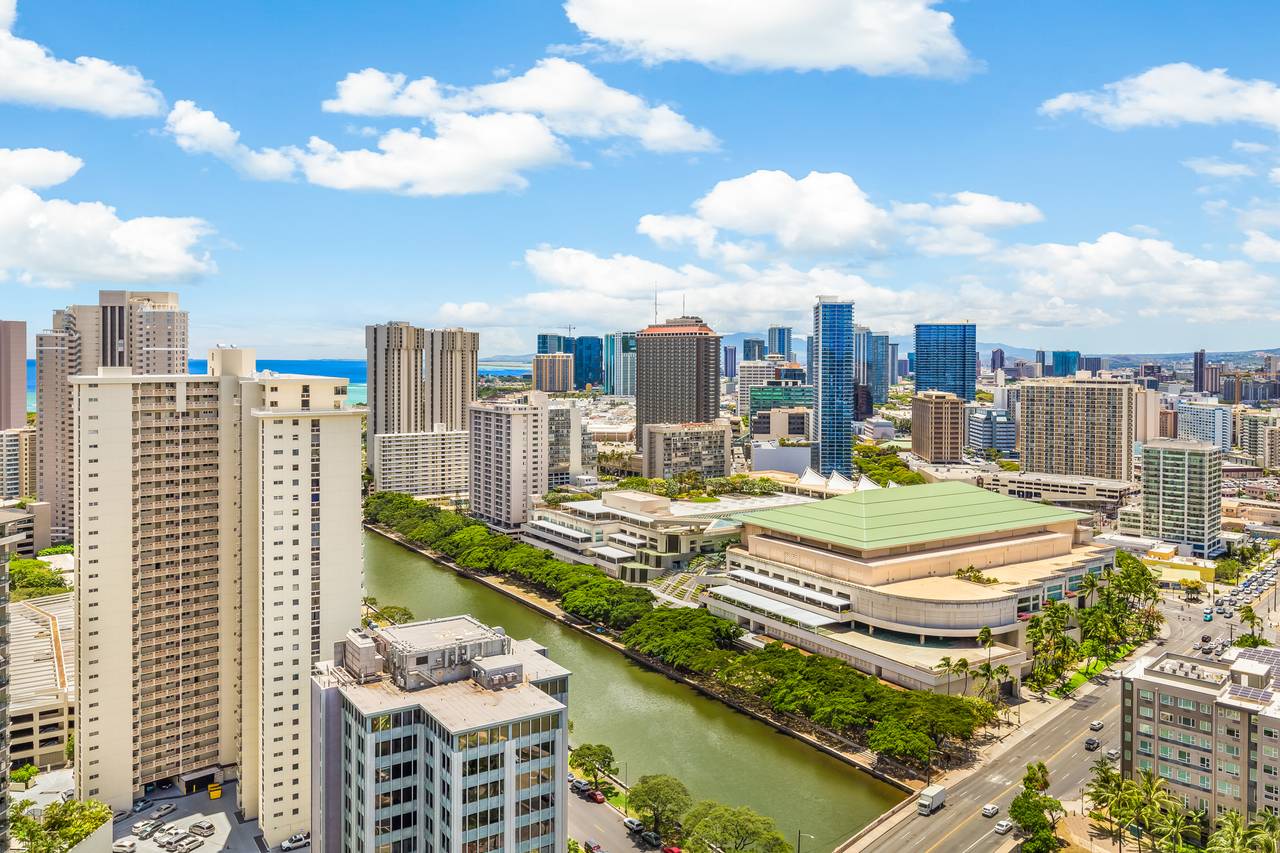 Scenic Ala Wai and West Oahu view Scenic Ala Wai and West Oahu view