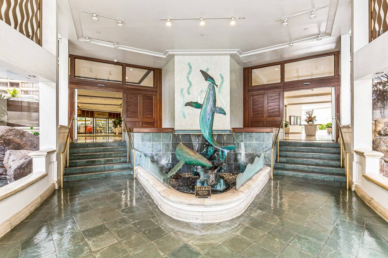 Lobby Lobby