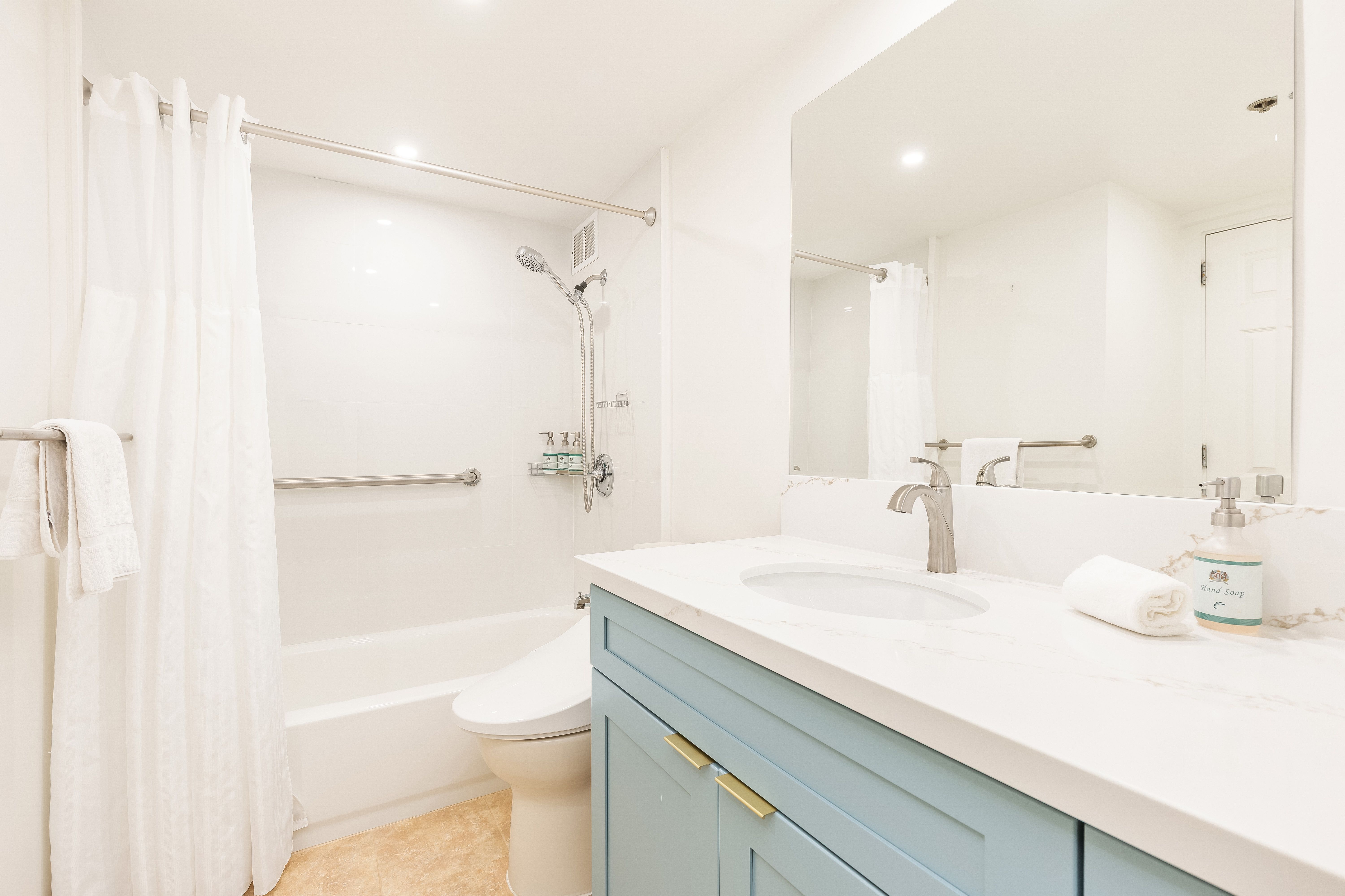 Fully renovated master bathroom