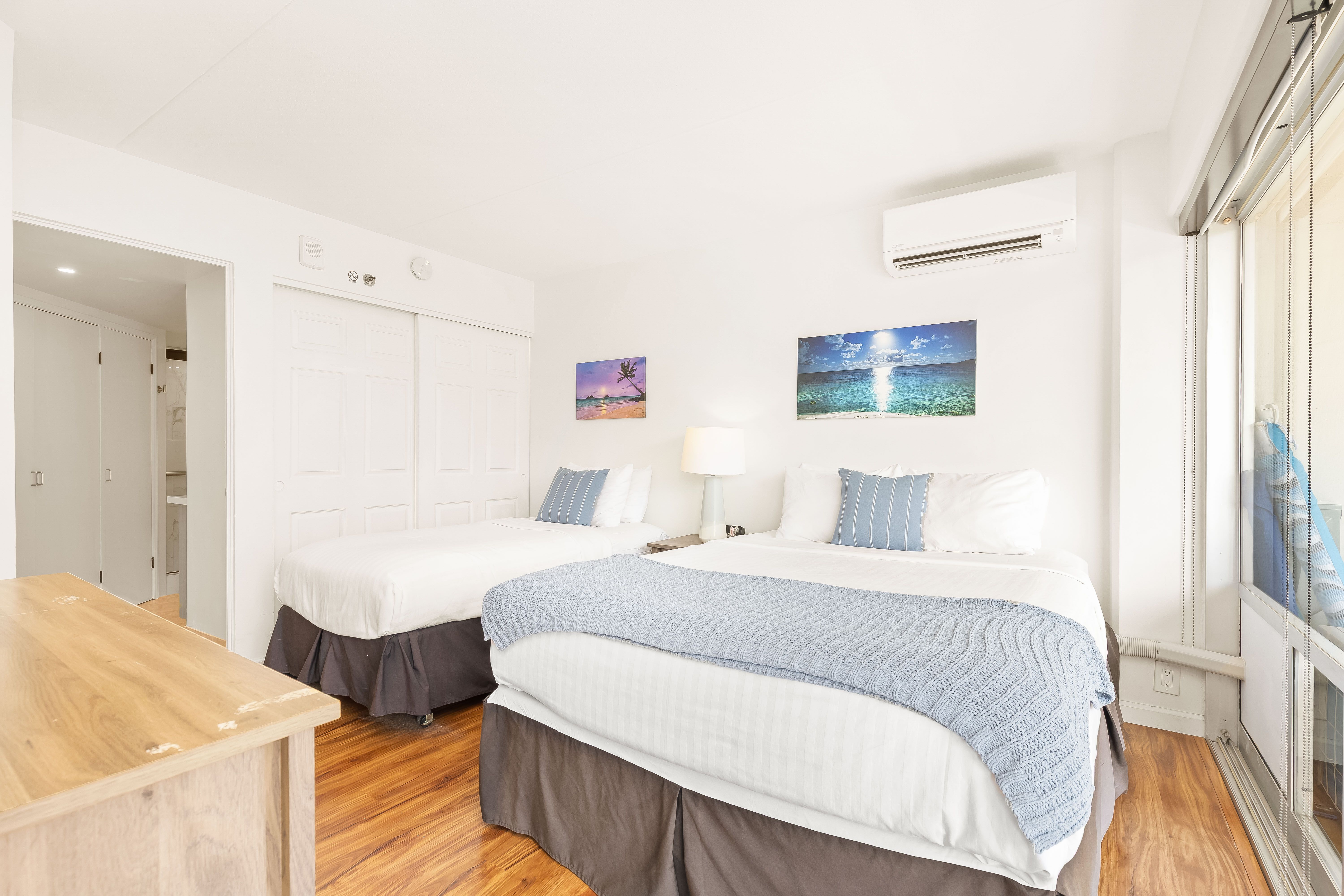 Guest bedroom with split AC