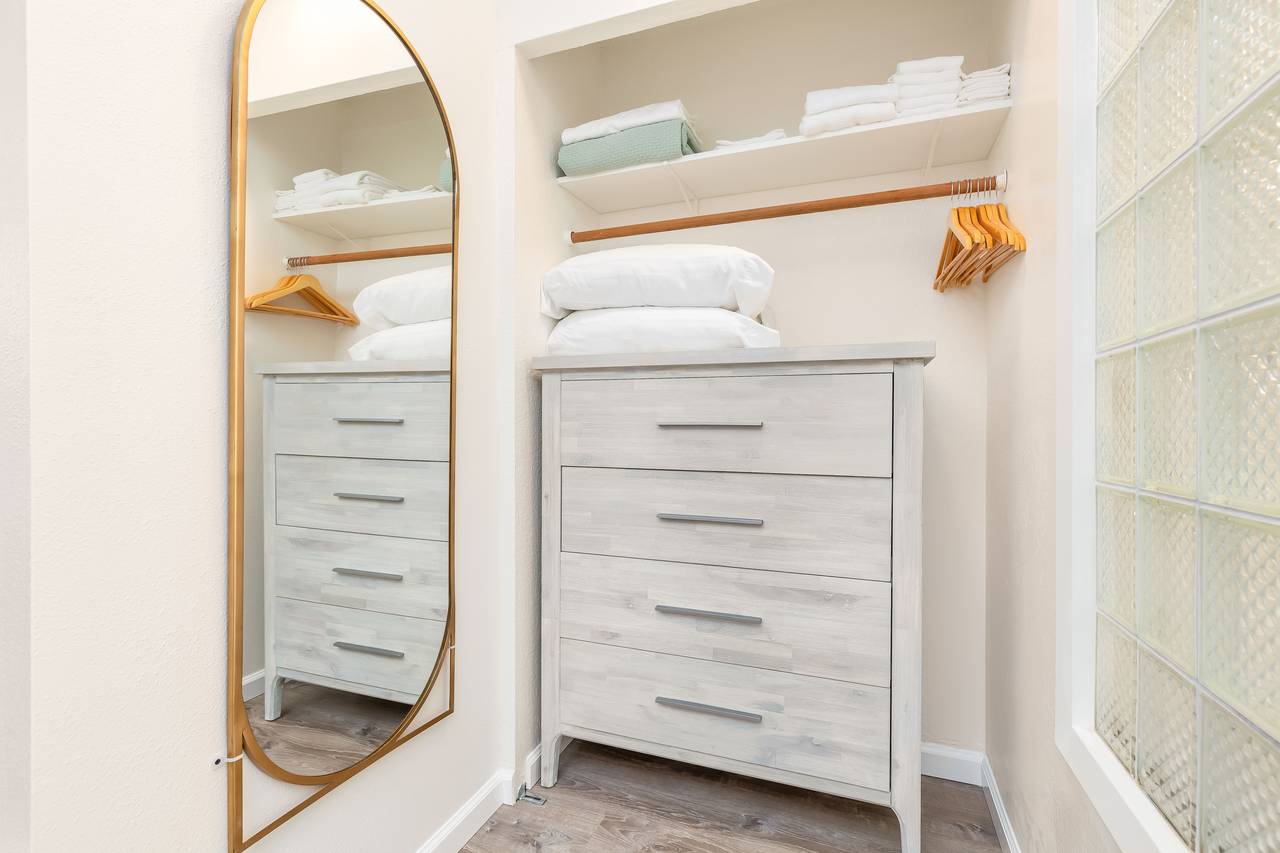 Closet Space w/ Dresser Closet Space w/ Dresser