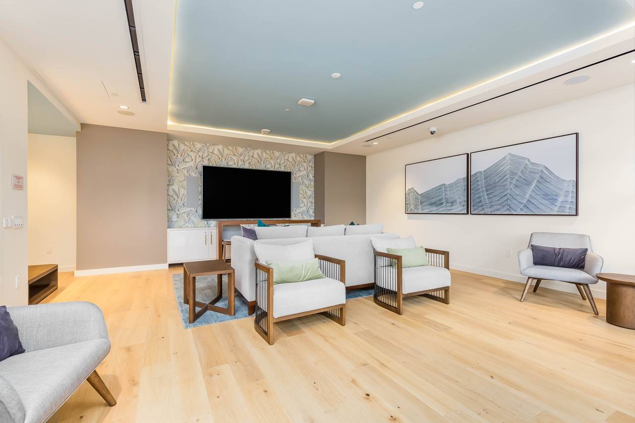 Multiple Gathering Rooms for Reservation Multiple Gathering Rooms for Reservation