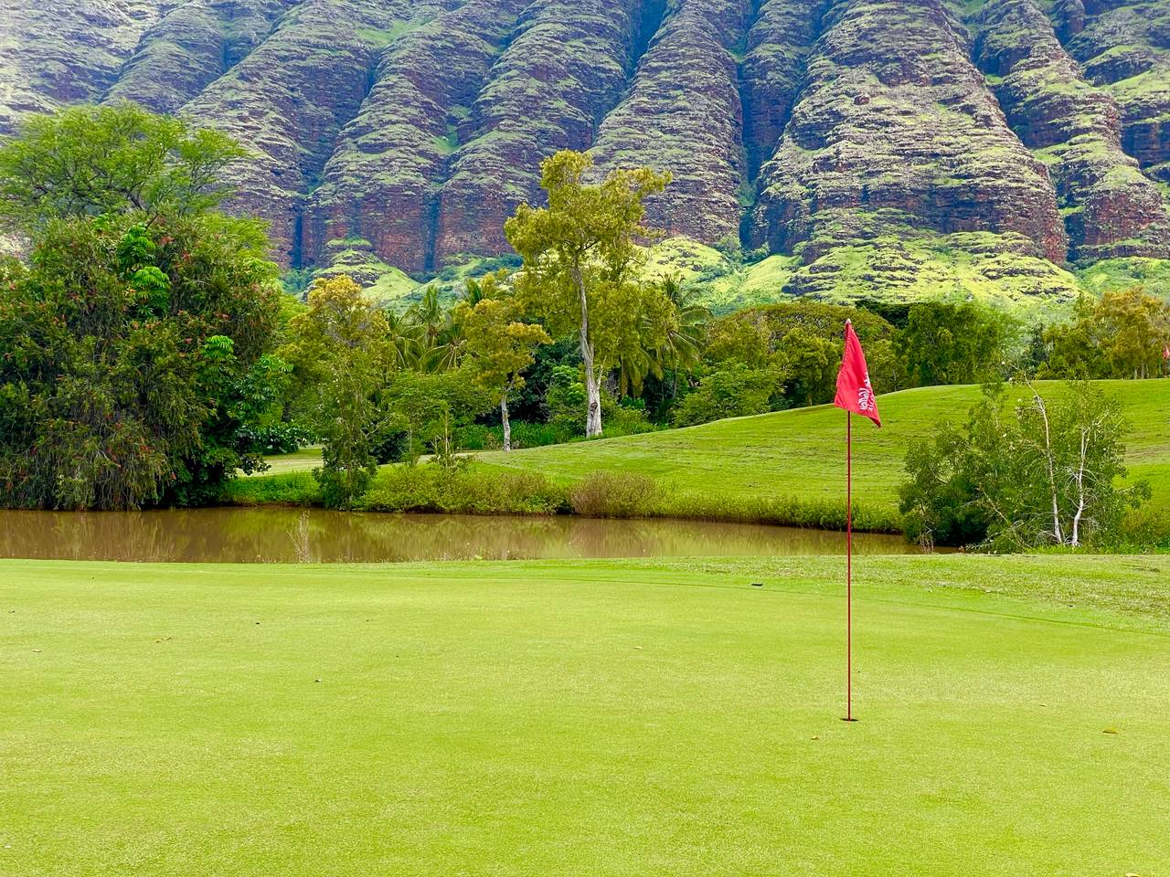 Golfing in Makaha Country Club is a must! Golfing in Makaha Country Club is a must!