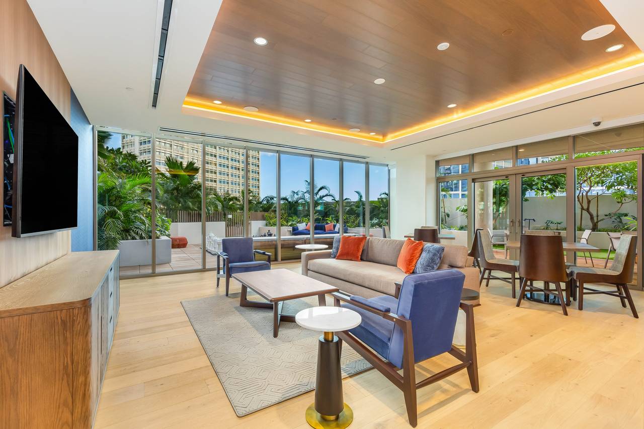 Find your perfect gathering spot Find your perfect gathering spot