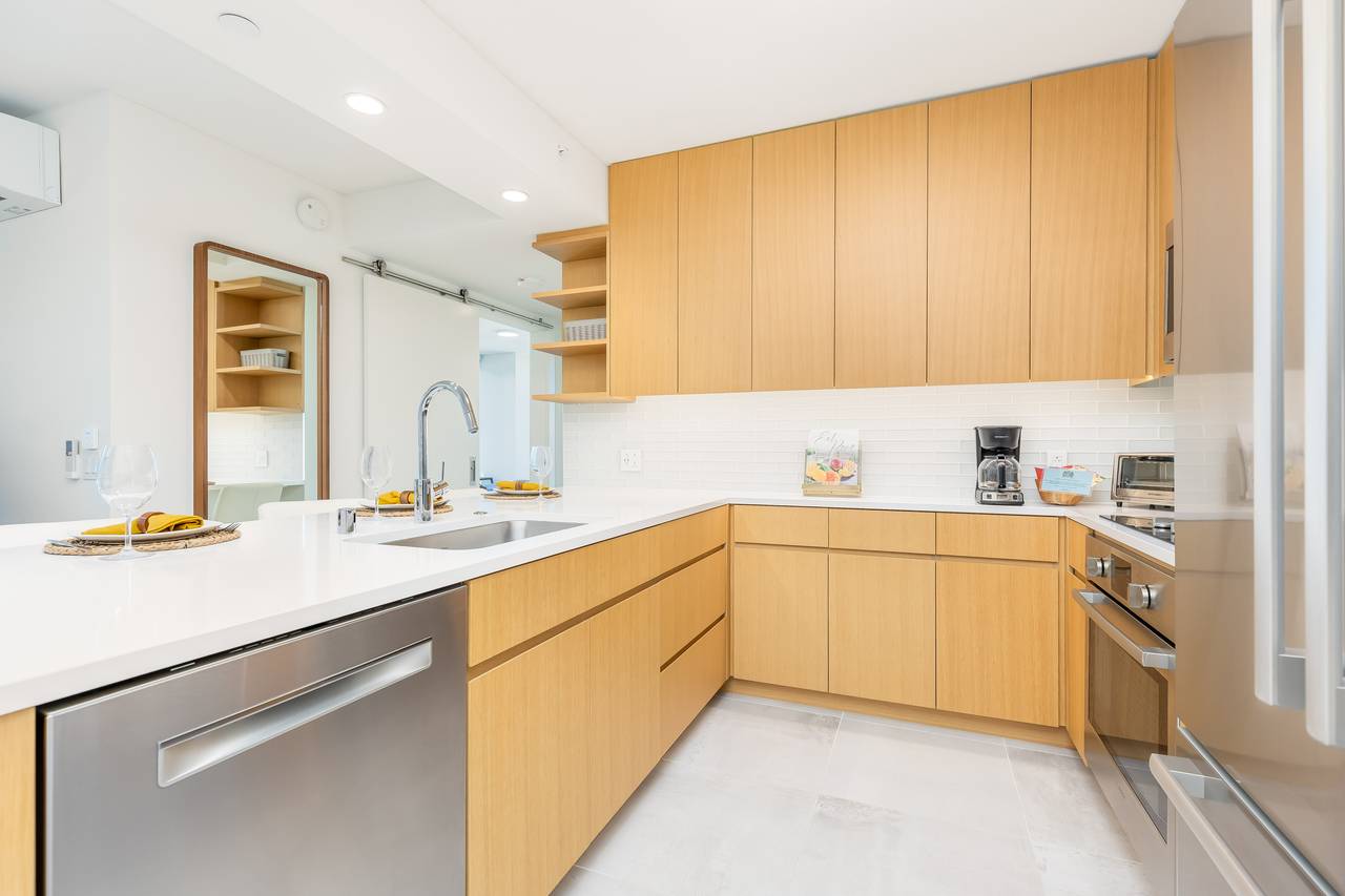 Fully equipped kitchen, dishwasher included Fully equipped kitchen, dishwasher included