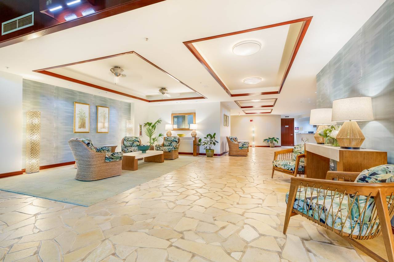 Lobby Lobby