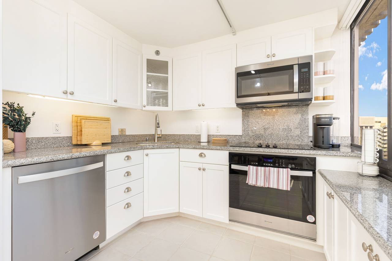 Enjoy a fully equipped kitchen during your stay Enjoy a fully equipped kitchen during your stay