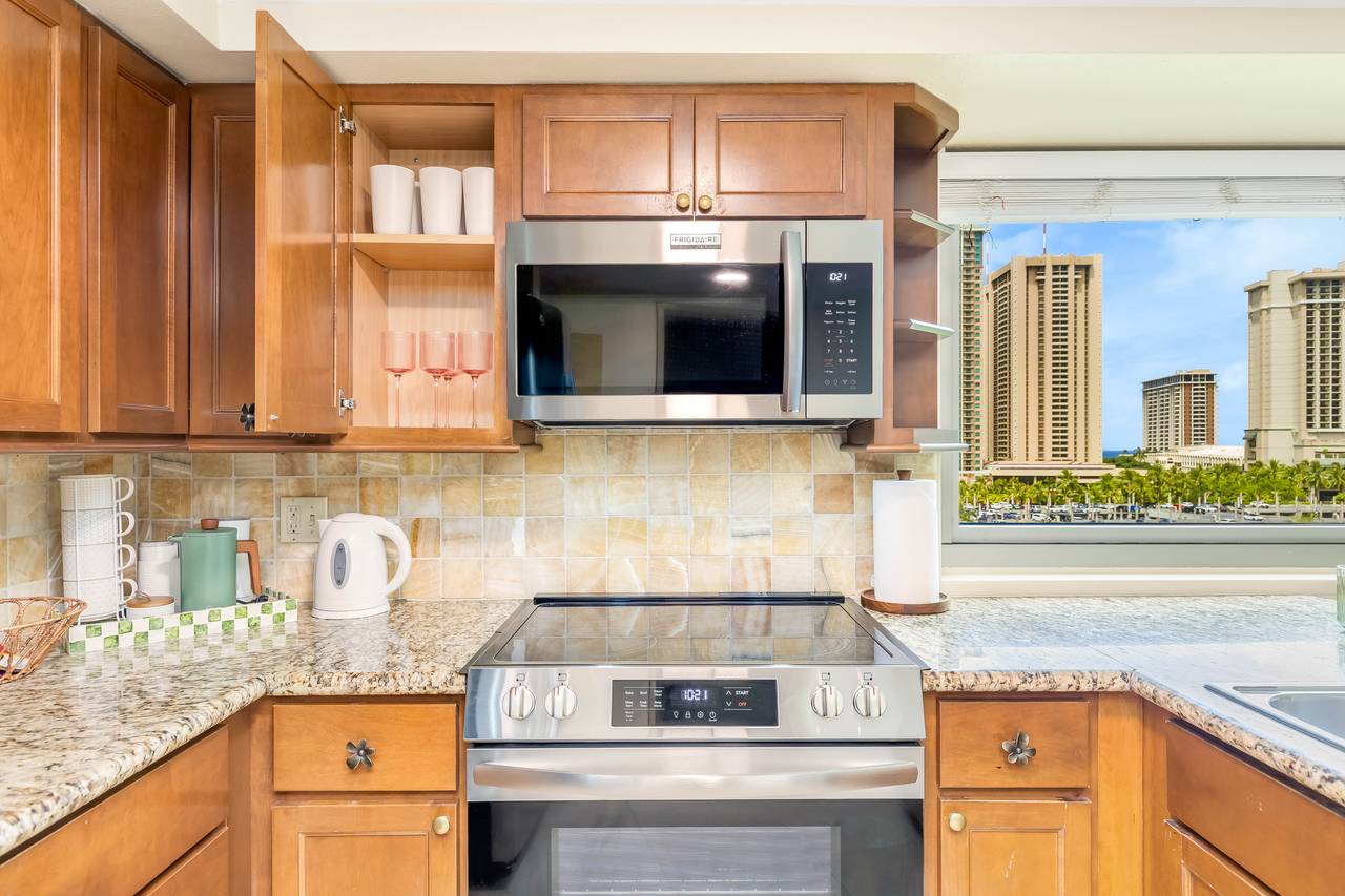 Fully equipped for home-cooked meals Fully equipped for home-cooked meals