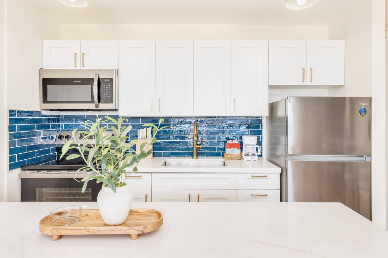 Bright, functional, and thoughtfully designed kitchen Bright, functional, and thoughtfully designed kitchen