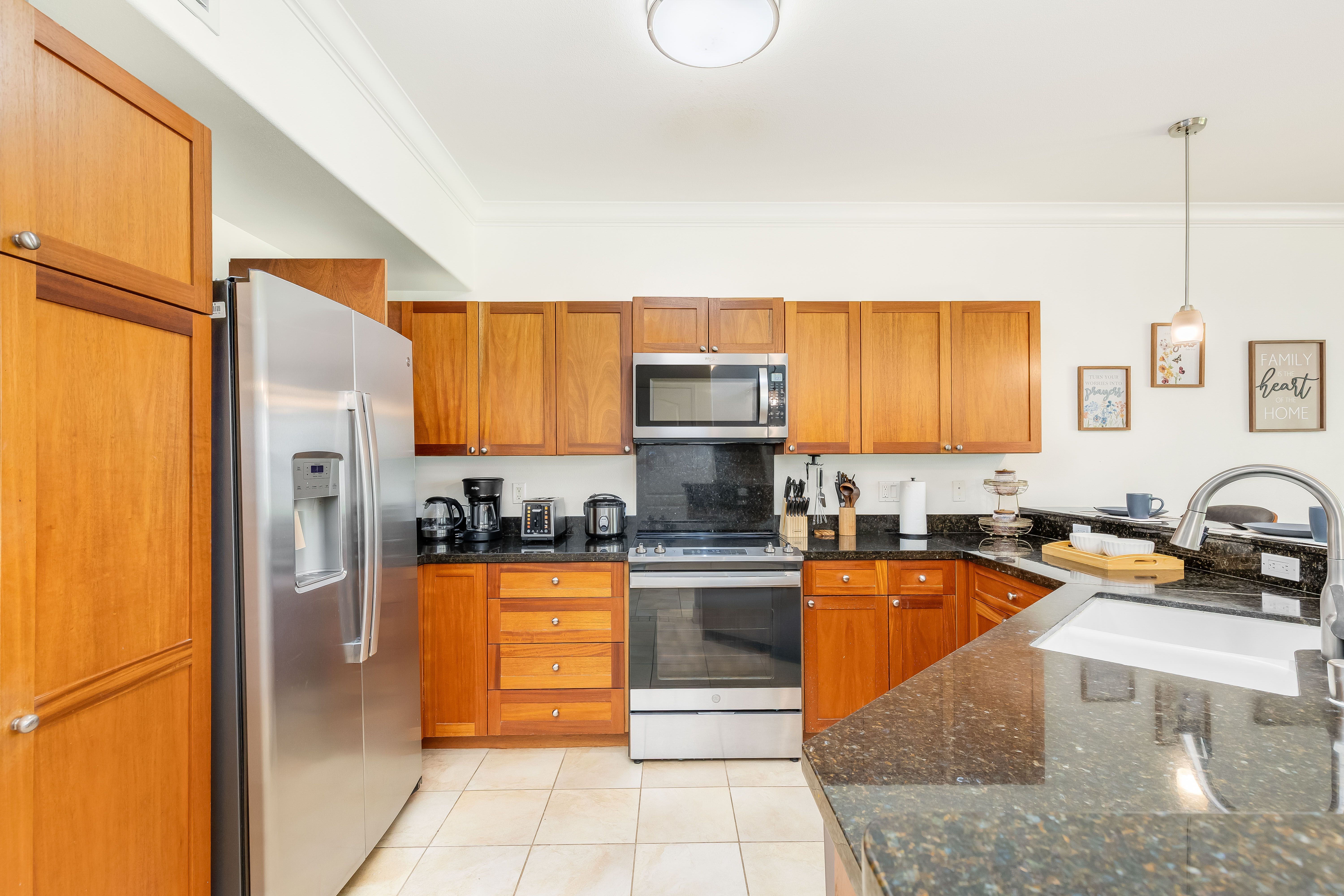 Fully equipped kitchen for all your cooking needs