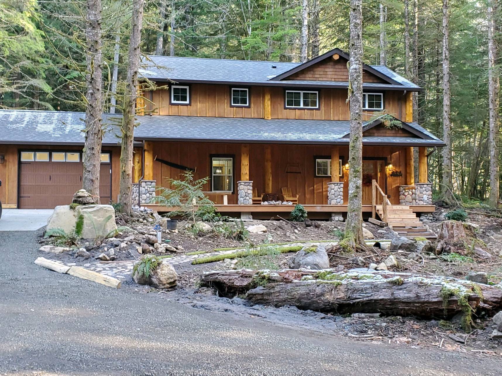 High Rock Rentals - Hideaway, Log Cabins, Black Mountain, United States of  America