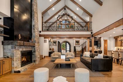 Dreamers Lodge: