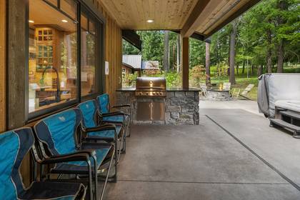 Dreamers Lodge: