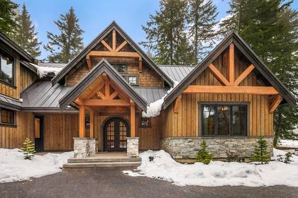 Dreamers Lodge: