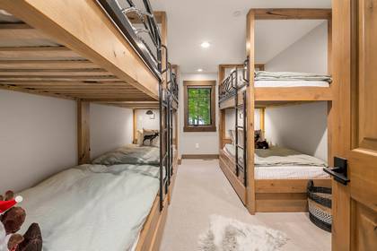 Dreamers Lodge: