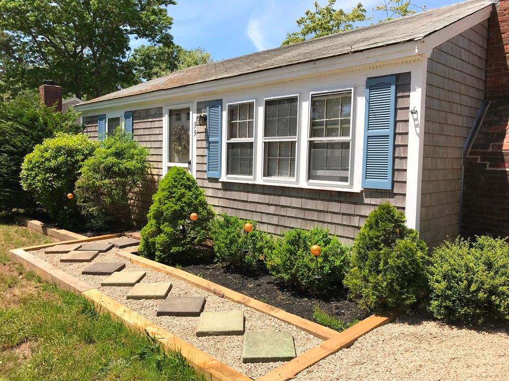 39 Holiday Lane, Dennis Port Robert Paul Properties