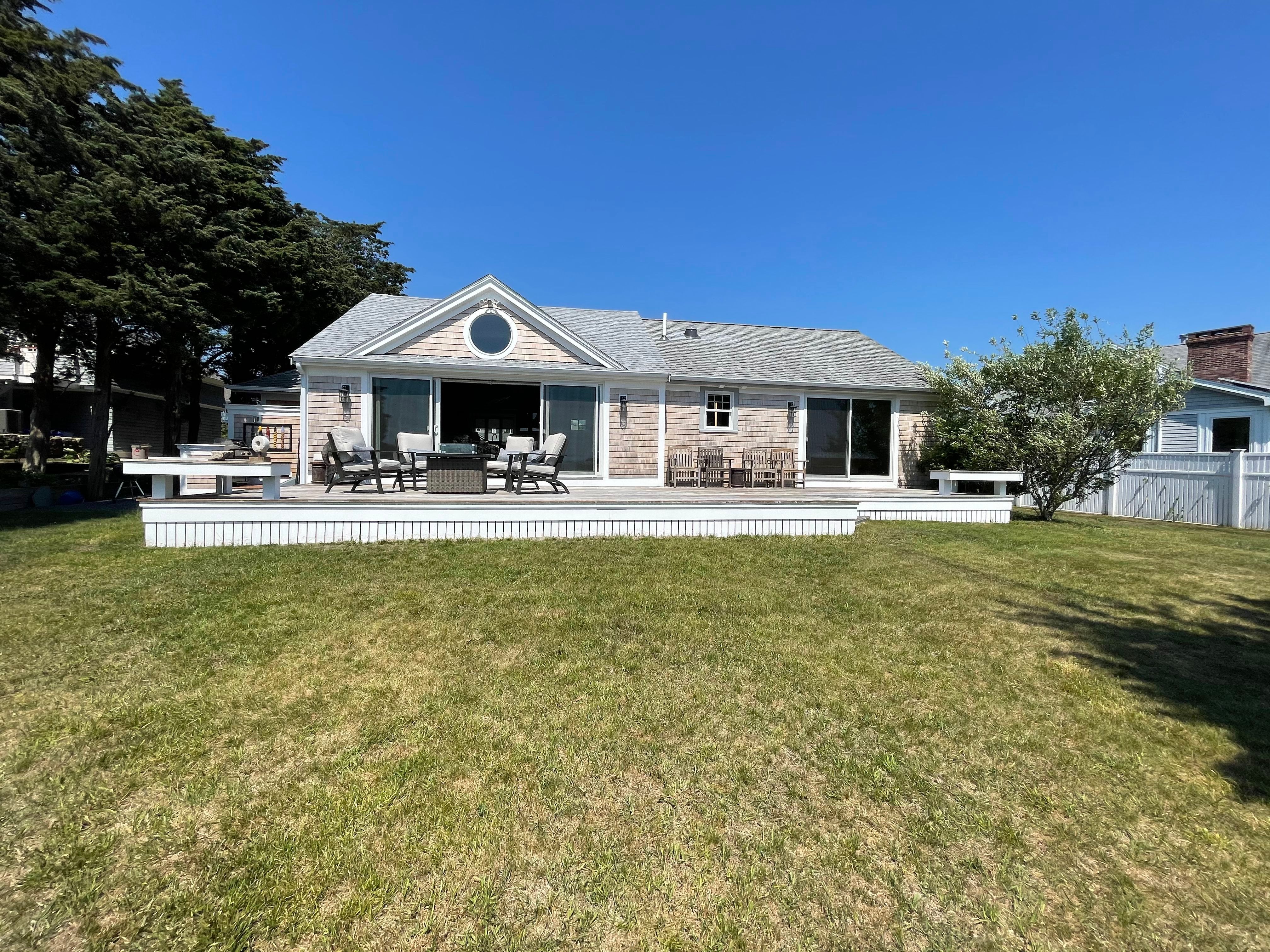 RP 15 Cove Lane Pocasset Robert Paul Properties