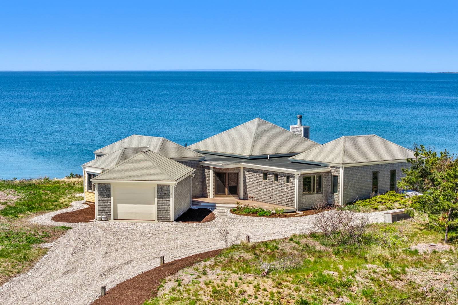 The Ultimate Outer Cape Beachfront Retreat RPAM101