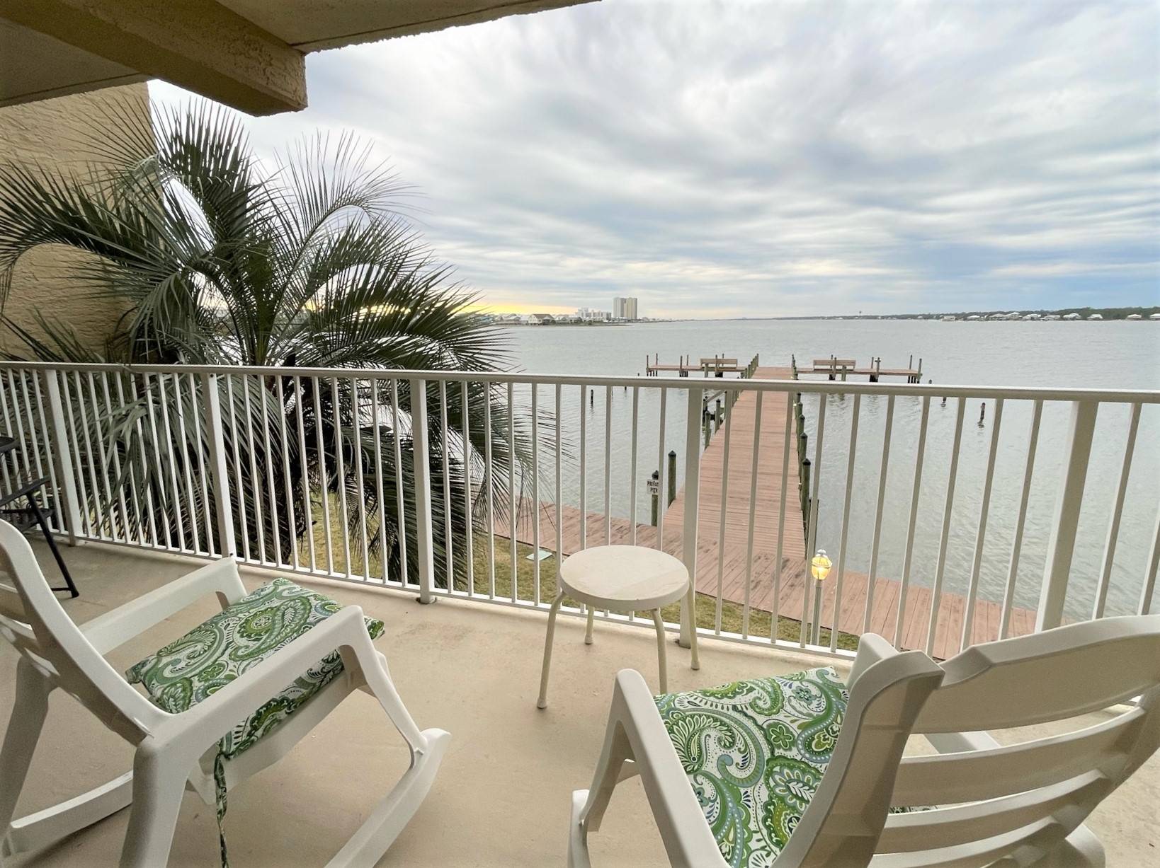 compass point,gulf shores vacation rentals,gulf shores condo rentals