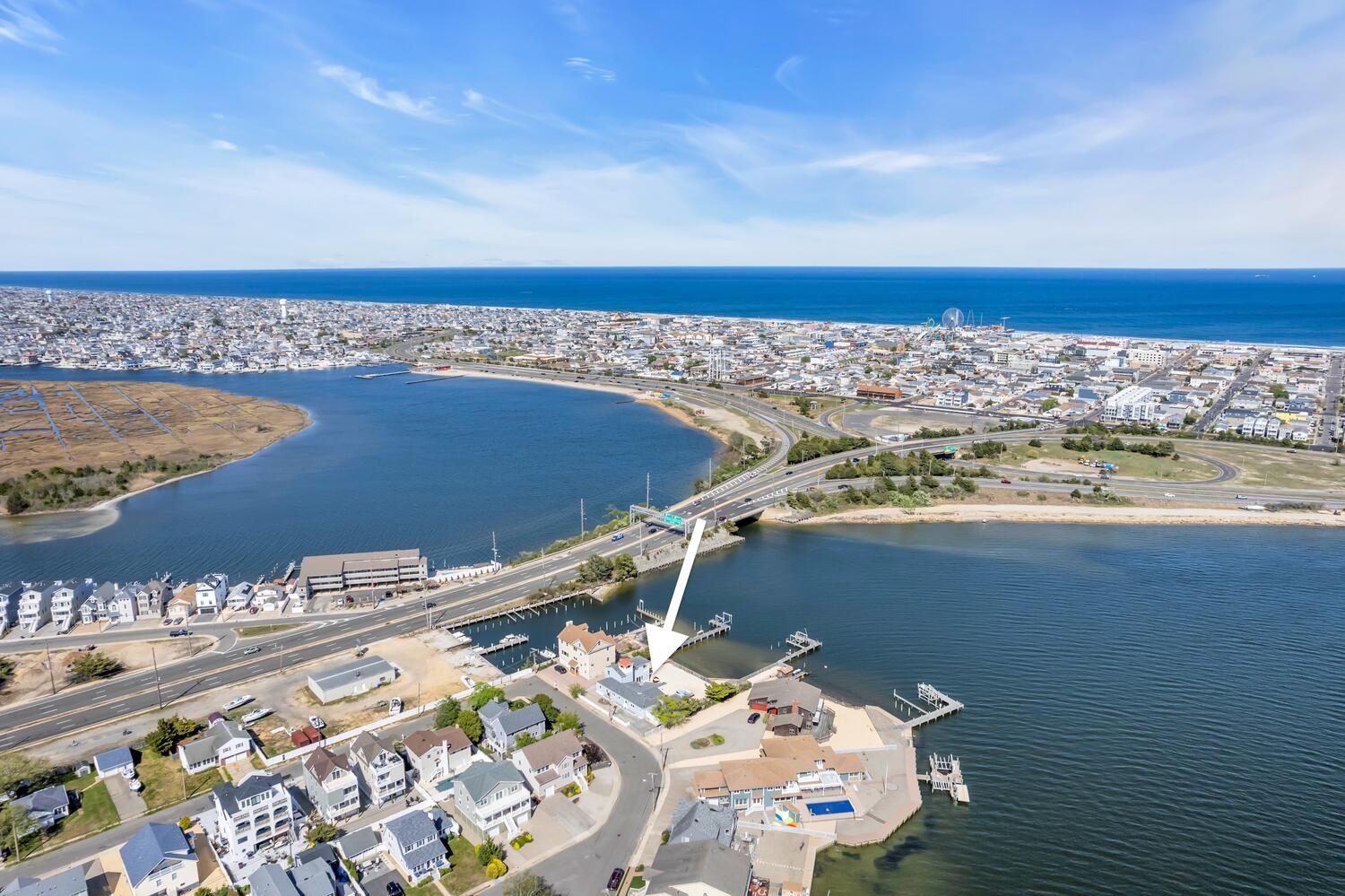 405 Sunset Drive South | Arthur Rue Agency