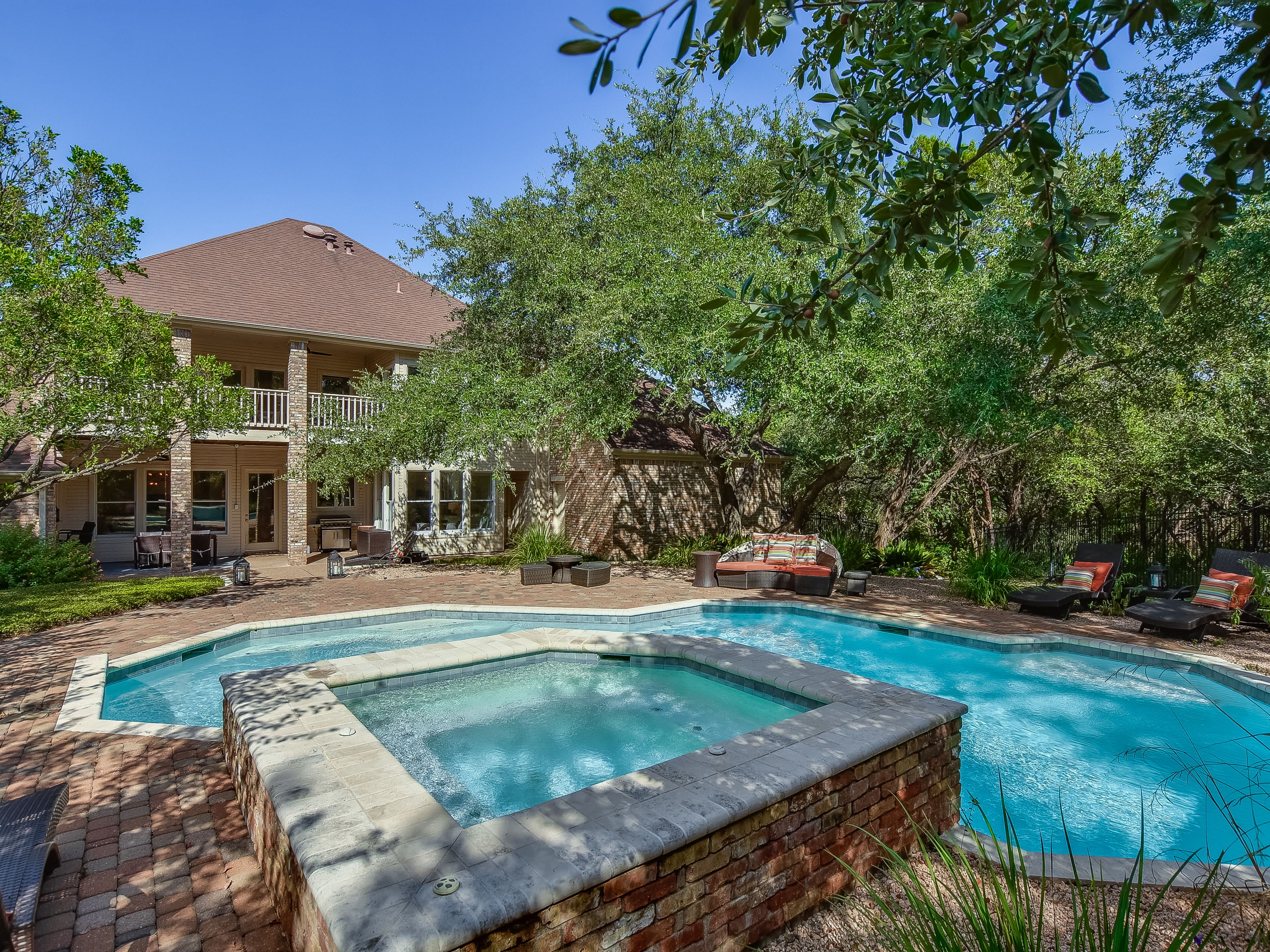 THE ARRIVE AUSTIN COUNTRY CLUB ESTATE | ARRIVE Luxury Vacation Management