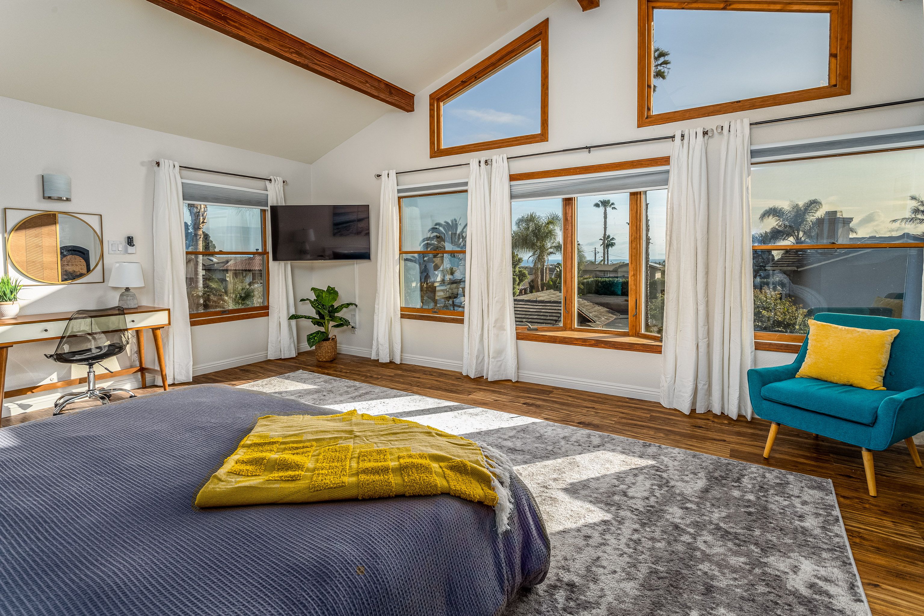 Cozy Family Getaway Harcourts Avanti Vacation Rentals